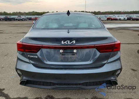 2023 Kia Forte Lx z USA, uszkodzony, nr VIN 3KPF24ADXPE655328